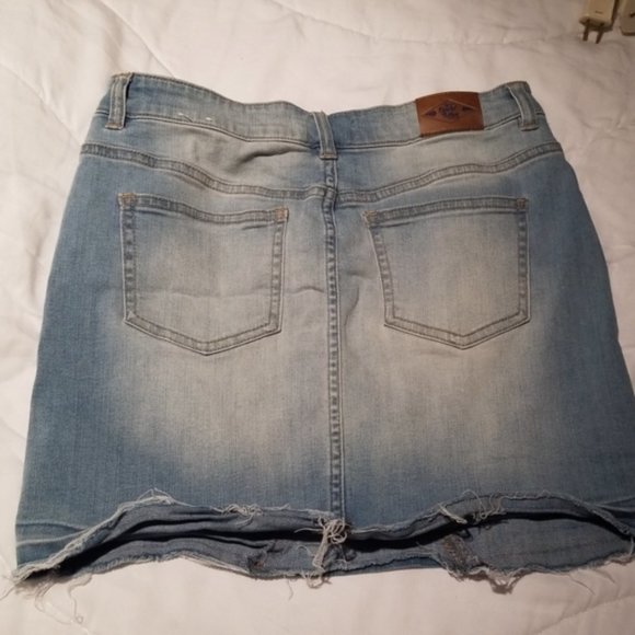 Denim Mini - Picture 2 of 4